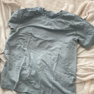 Lulu metal vent tech shirt - L